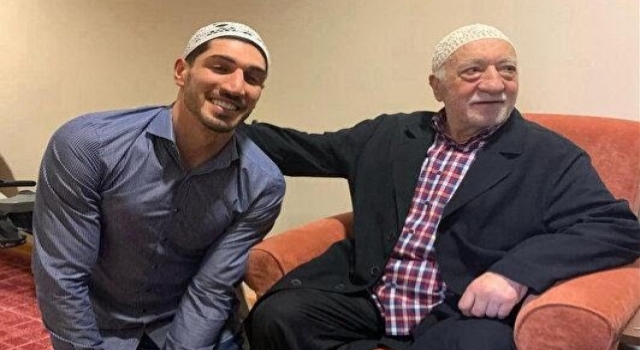 FETÖ'nün manevi oğlu Enes Kanter'den Fethullah Gülen paylaşımı!