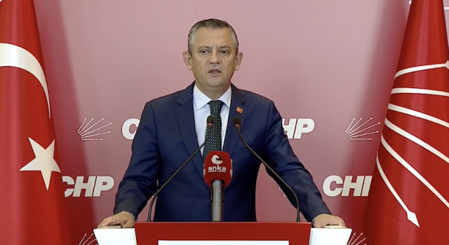 Özgür Özel'den 'CHP konserleri' açıklaması: "Harekete geçen savcı Fahrettin Altun'un kuzeni"