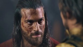 Can Yaman: “Bana atlara nasıl davranmam gerektiğini öğrettiler”