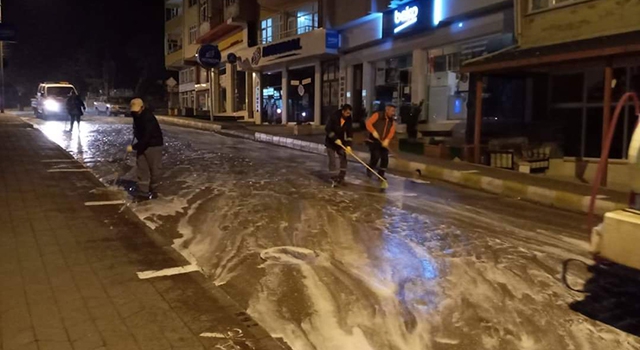 Gelibolu'da dezenfeksiyon çalışmaları sürüyor