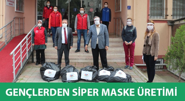 Gençlerden siper maske üretimi