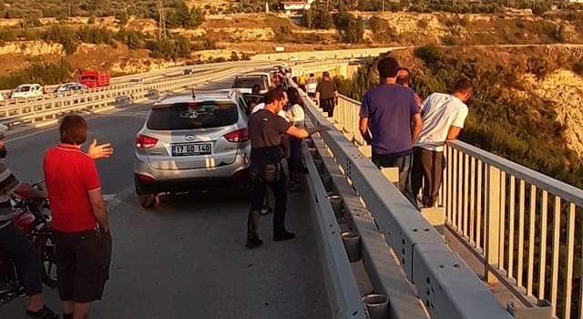 Polis memuru canına kıydı!