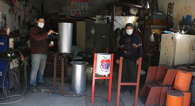 Bayramiç Belediyesi atölyesinde çalışmalar aralıksız sürüyor