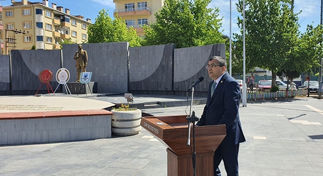 Başkan Öz: "19 Mayıs zafere giden yolda atılan en önemli adımdır”