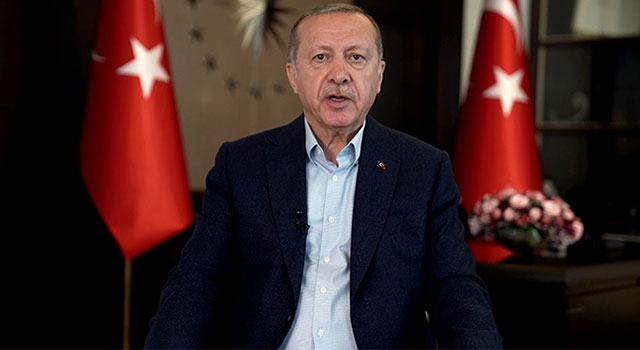 Cumhurbaşkanı Erdoğan: "Bayram sonrasında kontrollü bir şekilde normalleşme adımlarını atıyoruz"