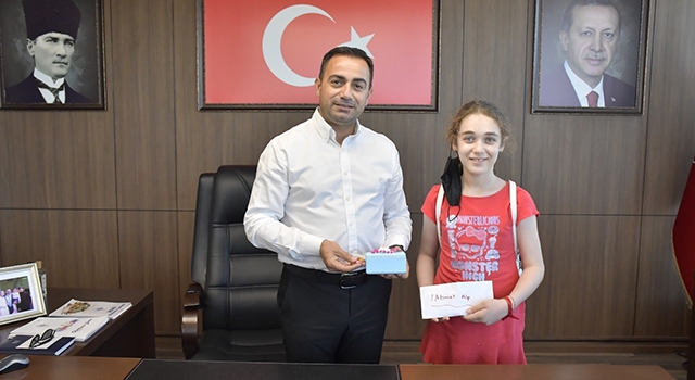 Elifnaz’dan, SMA hastası Ahmet Alp için örnek davranış