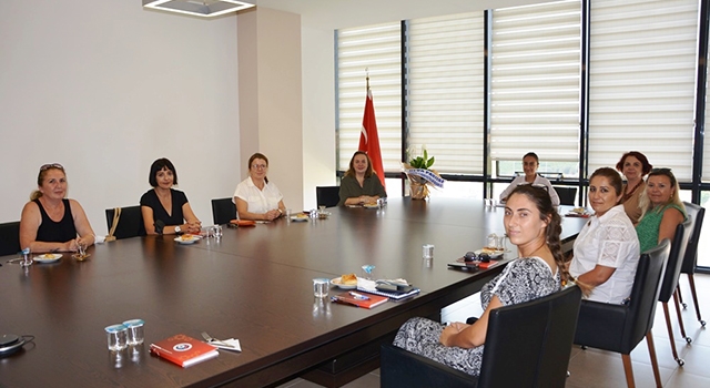 Kadın istihdamı ve kadının siyasette rolünün artırılmasını görüştüler