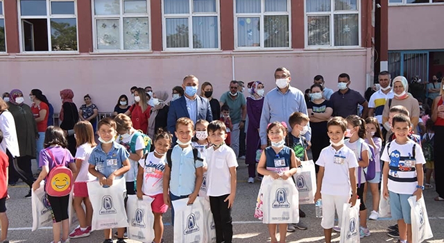 Başkan Öz, öğrencilerin heyecanına ortak oldu