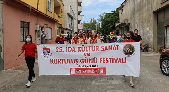 Bayramiç Festivali başladı