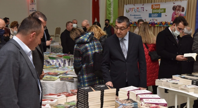 Çan Belediyesi Kitap Fuarı başladı