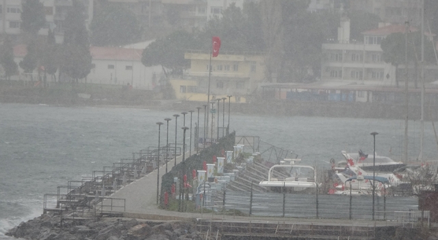 Çanakkale’de kuvvetli rüzgar ve fırtına bekleniyor!