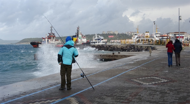 Çanakkale’ye kuvvetli yağış ve fırtına uyarısı!