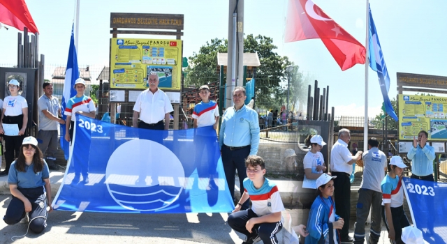 Çanakkale’nin plajlarında ‘Mavi Bayrak’ geleneği bozulmadı