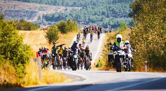 Çanakkale’de pedallar şehitlerimiz için çevrildi