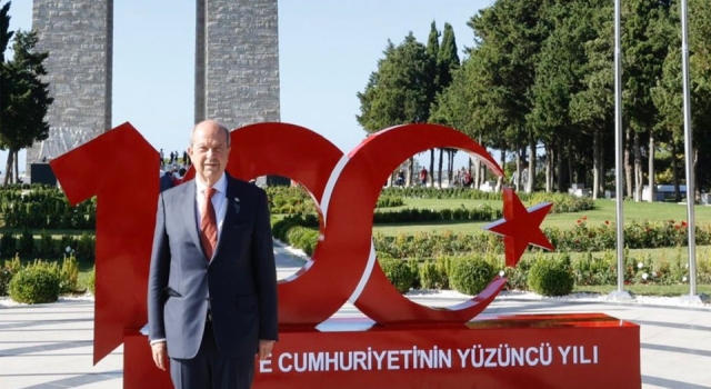 KKTC Cumhurbaşkanı Ersin Tatar, Çanakkale Şehitler Abidesi’ni ziyaret etti