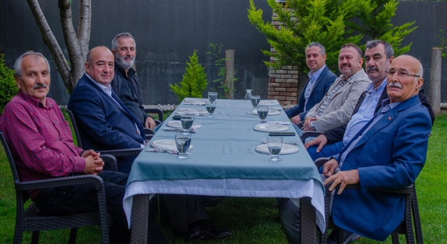 AK Partili Gider, eski il başkanlarıyla buluştu