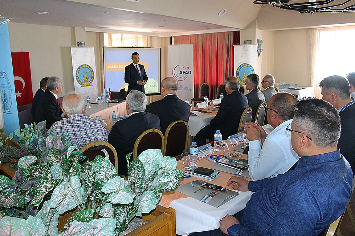 Çanakkale’de “Afet ve Acil Durum Yönetimi Semineri” düzenlendi