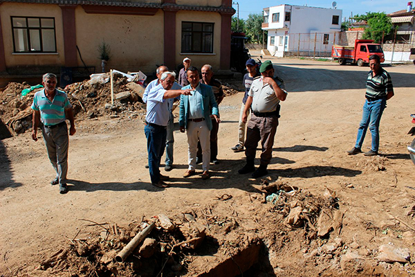 Bayramiç Kaymakamı afet bölgesinde