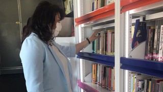 Jülide İskenderoğlu: “Okuma alışkanlığı ve kitap sevgisinin her bir vatandaşımıza ulaştırılması gerekiyor”