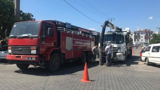 Yağmur suyu ızgaraları ve hatları temizlendi