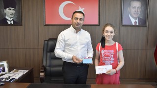 Elifnaz’dan, SMA hastası Ahmet Alp için örnek davranış