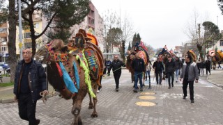 Çan’da deve güreşleri öncesi kortej yürüyüşü düzenlendi