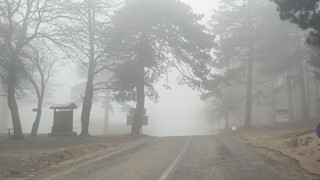 Kazdağları’nda sis ulaşımı olumsuz etkiledi