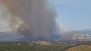 Çanakkale’deki yangında boşaltılan köy sayısı 11’e yükseldi!