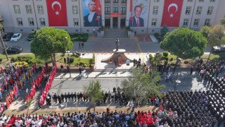 Çanakkale’de Cumhuriyet’in 100’üncü yıl coşkusu törenle başladı