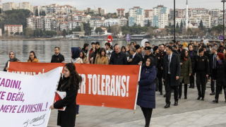 Çanakkale’de kadına yönelik şiddete karşı farkındalık yürüyüşü