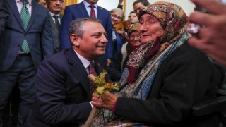 Cengiz Holding’in Çanakkale’deki ağaç katliamına CHP Genel Başkanı Özgür Özel’den tepki: “İki elimiz yakalarında!”