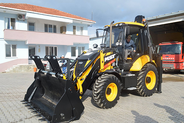 Yenice Belediyesi yeni iş makinesine kavuştu