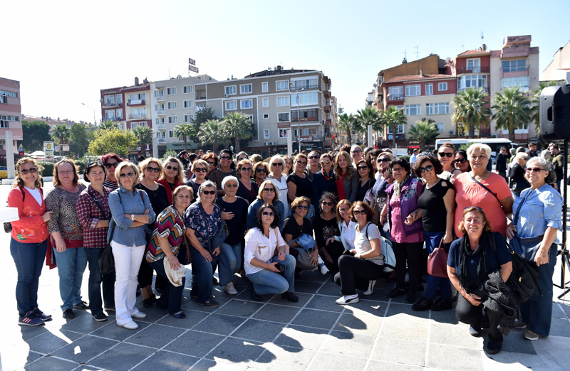 Çanakkaleli kadınlardan Ülgür Gökhan'a destek