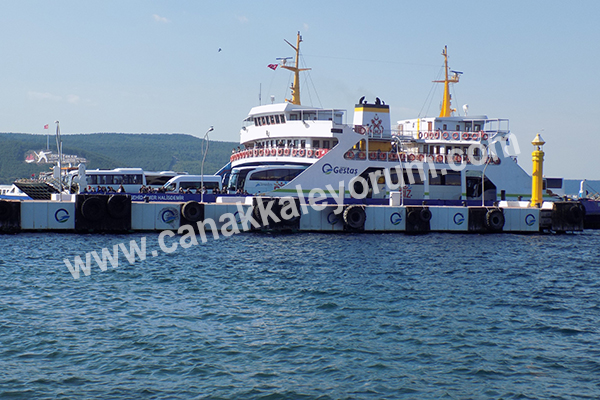 Bozcaada'ya sefer saatleri değişiyor