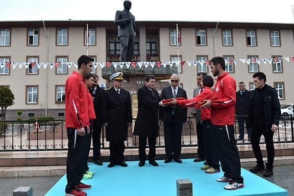 18 Mart coşkusu Zafer koşusuyla başladı