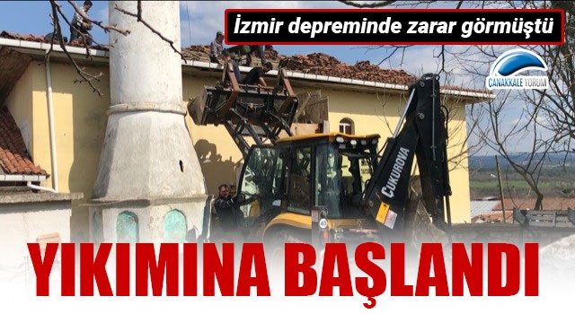 İzmir depreminde zarar gören camiinin yıkımına başlandı   