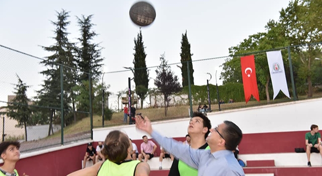 Başkan Öz hava atışını yaptı, Streetball Turnuvası başladı