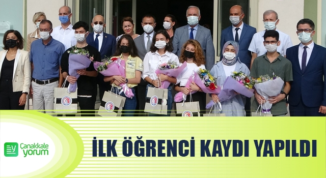 ÇOMÜ’de ilk öğrenci kaydı yapıldı