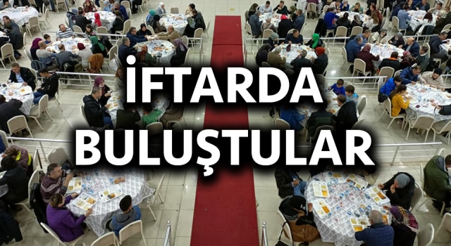 AK Parti’den Çan çıkarması: İlçe teşkilatıyla iftarda buluştular