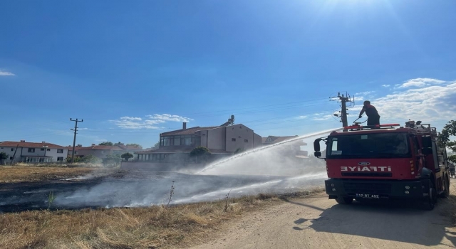 Gelibolu'da çocukların tarlaya attığı torpil yangın çıkardı!