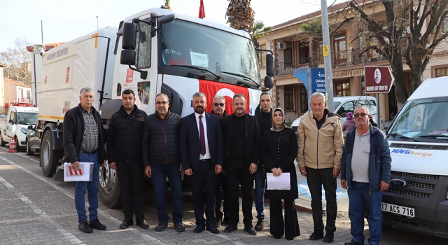 Bayramiç Belediyesi’ne TBB'den hibe araç: Para halkın cebinde kalacak, tasarruflu temizlik yapılacak