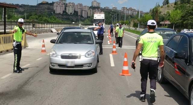 Yeni yılda trafik cezaları katlanacak: İşte zamlı ceza tarifesi!