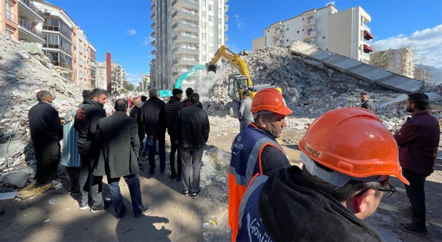 CHP’li Erkek deprem bölgesinde: “Çadır ve battaniye öncelikli ihtiyaç”