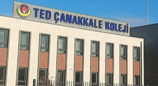 TED Çanakkale Koleji'nde öğretmenlerin tepkisi sonuç verdi: Maaşlara zam yapmayan patron geri adım attı!