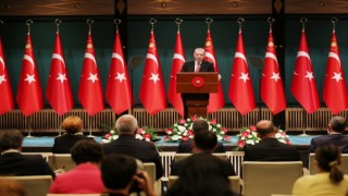 Cumhurbaşkanı Erdoğan: "1 Temmuz itibariyle sokağa çıkma kısıtlamalarını tümüyle kaldırıyoruz"