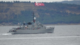 Bulgaristan savaş gemisi Çanakkale Boğazı’ndan geçti