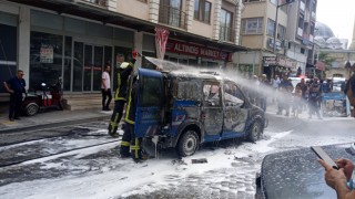 Biga'da jandarmaya ait araç yandı!