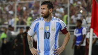 Messi'li Arjantin bir puana razı oldu