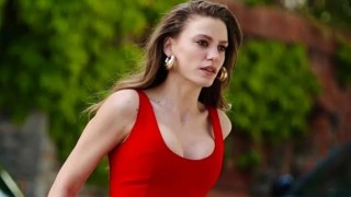 Serenay Sarıkaya'dan eleştirilere yanıt: Kendinize gelin!